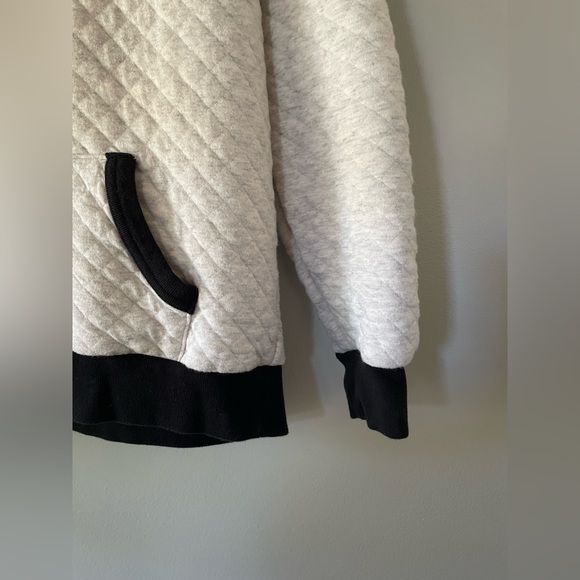 Lands End - Picture 4 of 6